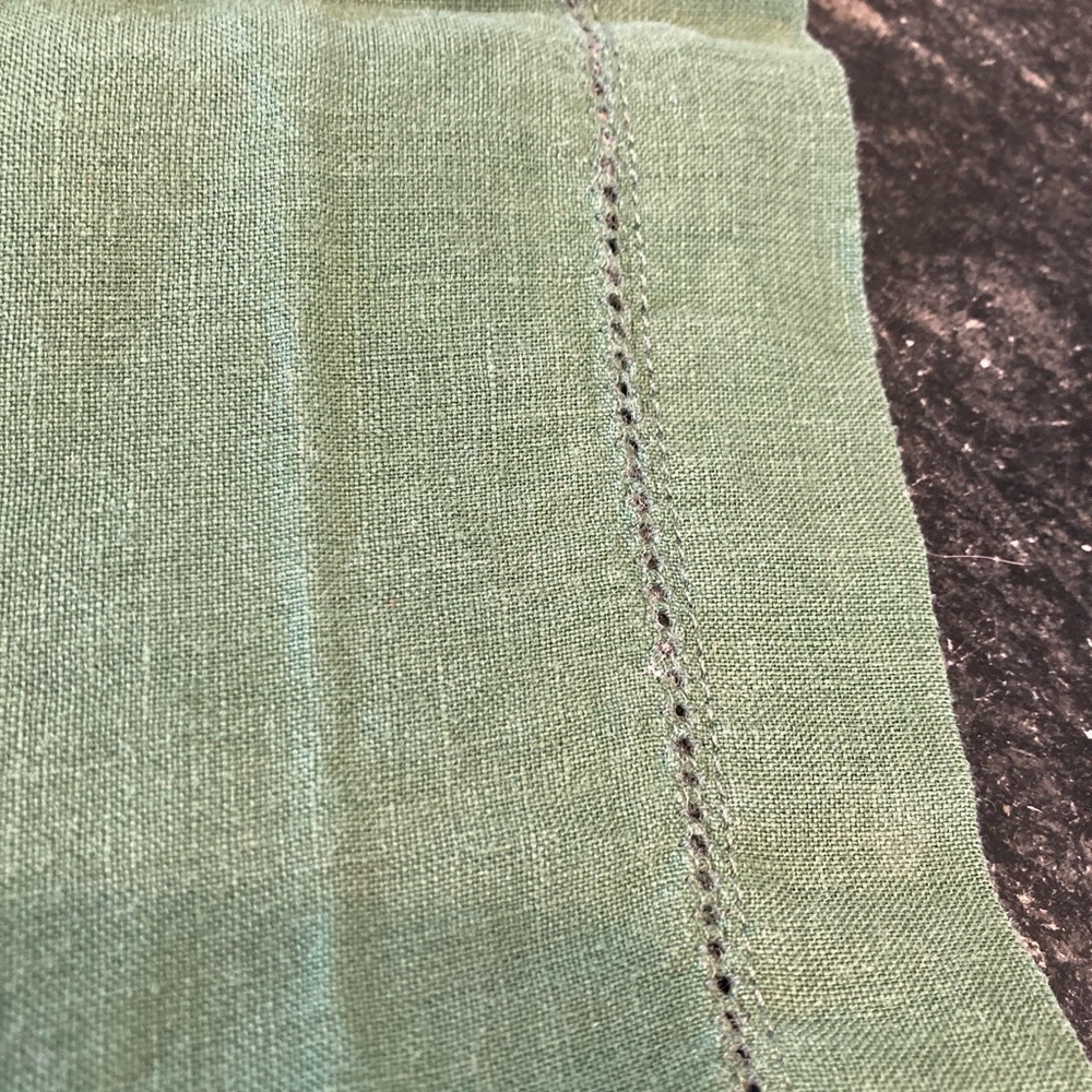 10 Pottery Barn Napkins Linen Hemstitch Placemats 20x20 Square Dark Green - Picture 7 of 7